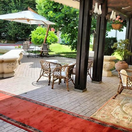 Hotel Medieval Alba Iulia Exterior foto